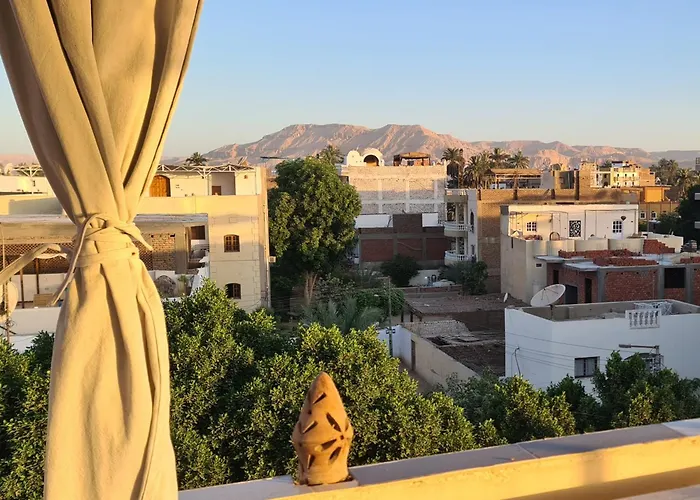 Senmut Luxory Apartments