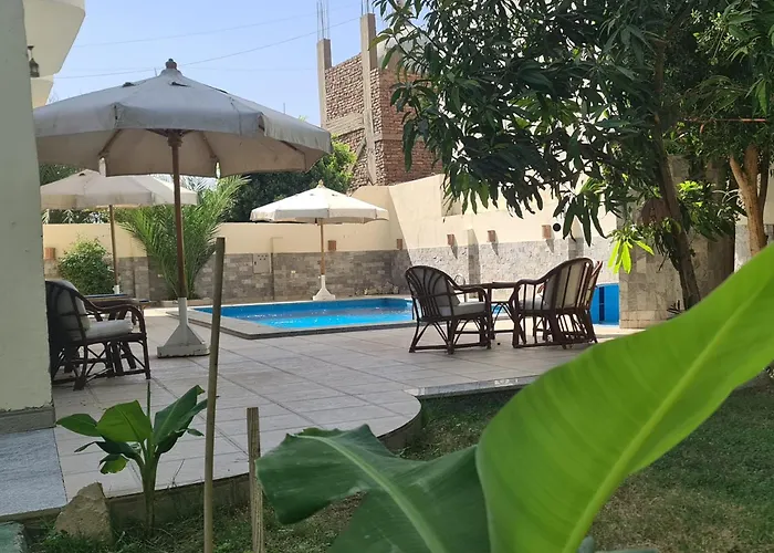 Senmut Luxory Apartments