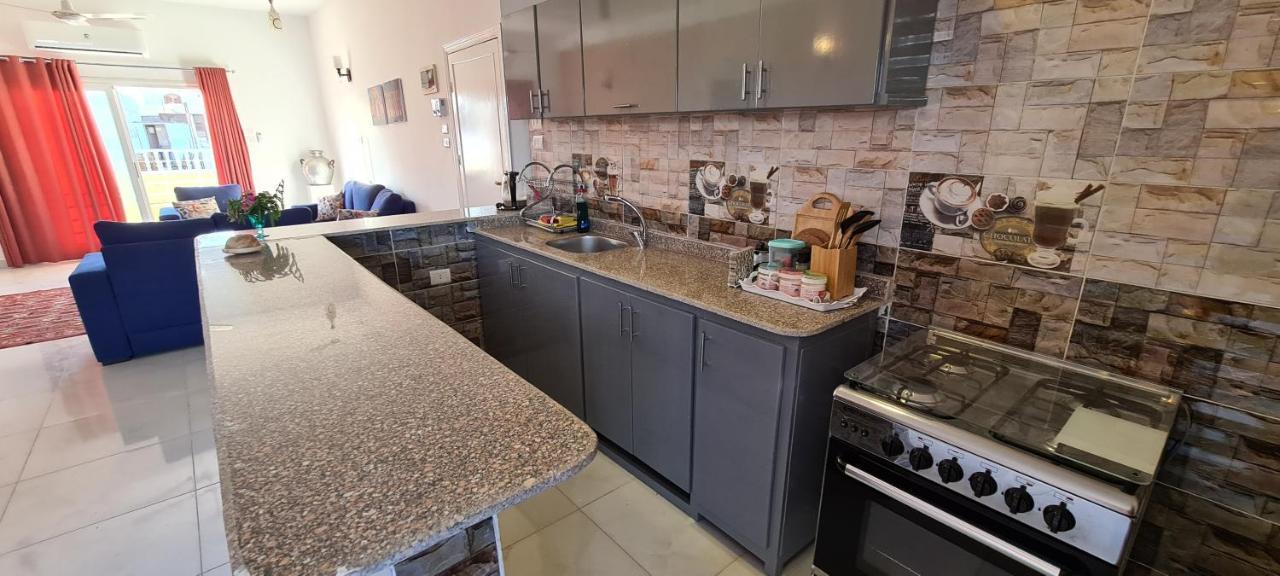 Senmut Luxory Apartment *